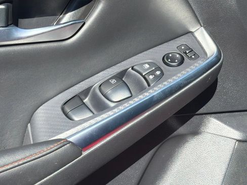 Used 2024 Nissan Sentra SR FWD image 19