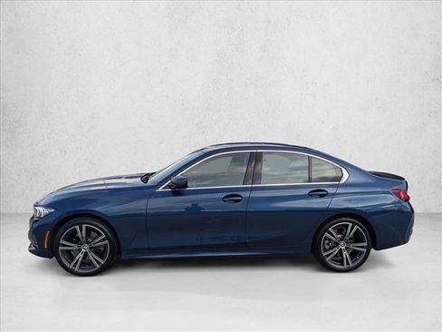 Used 2024 BMW 330i Sedan w/ Premium Package RWD image 9