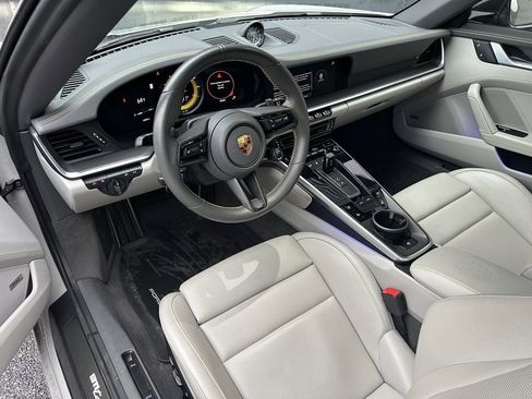 Certified 2022 Porsche 911 Targa 4S image 16