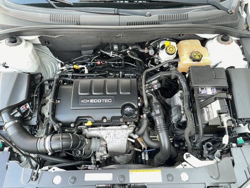 Used 2013 Chevrolet Cruze LT FWD image 28