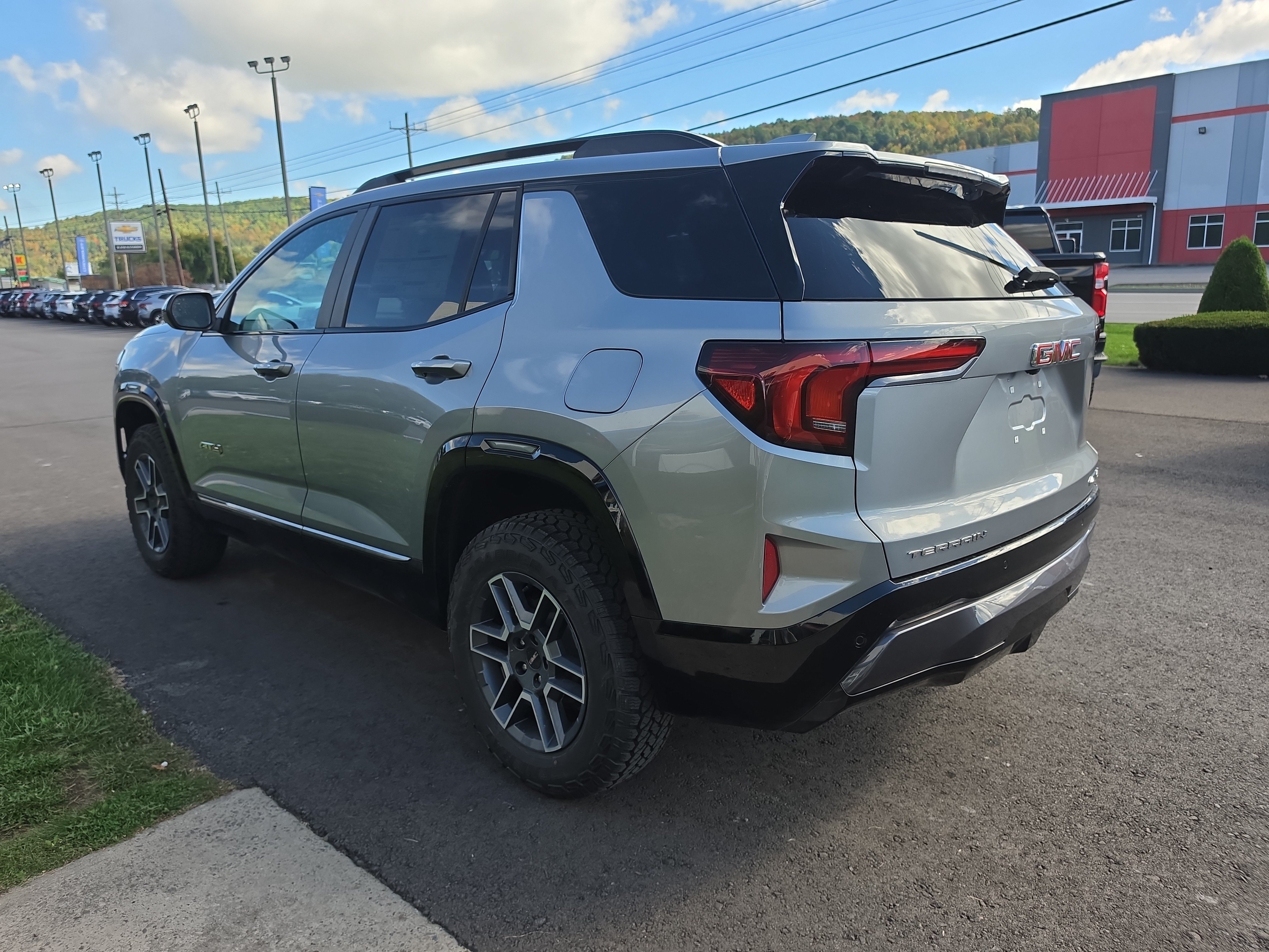 New 2027 GMC Terrain AT4 AWD/4WD image 6