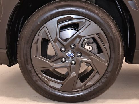 Used 2024 Subaru Crosstrek 2.5i Sport AWD/4WD image 33