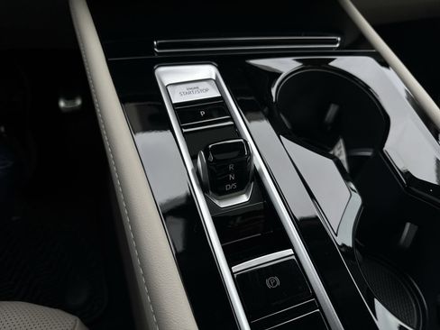 New 2026 Volkswagen Atlas SEL Premium R-Line image 16