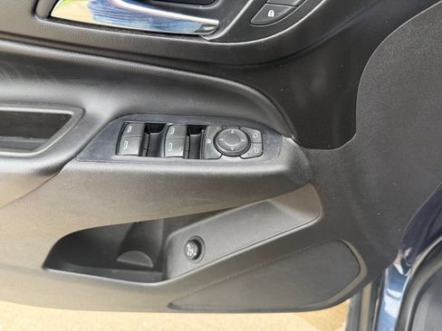 Used 2018 Chevrolet Equinox LT AWD/4WD image 27