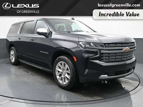 Used 2023 Chevrolet Suburban Premier RWD image 1