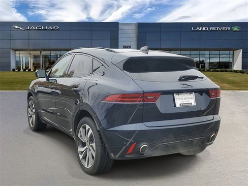 Used 2024 Jaguar E-PACE R-Dynamic SE image 2