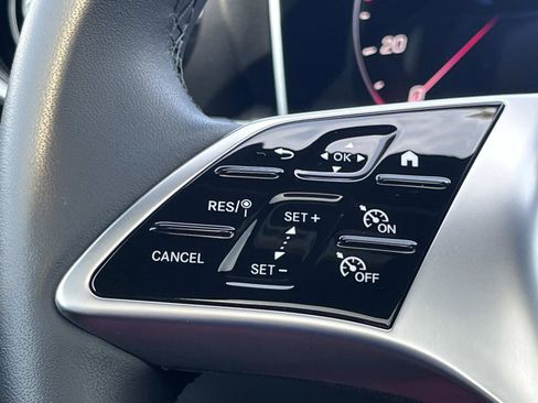 Used 2025 Mercedes-Benz GLC 300 image 26