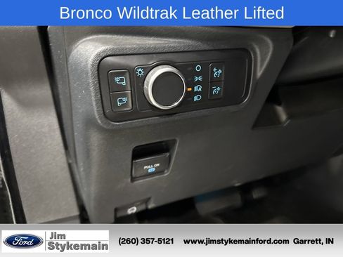 Used 2022 Ford Bronco Wildtrak AWD/4WD image 15