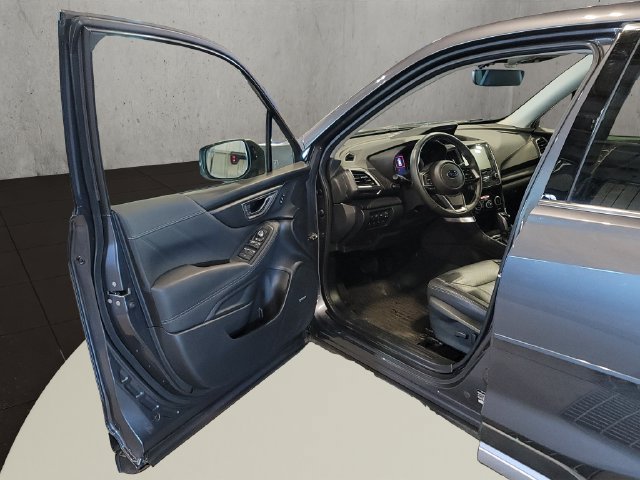 Used 2023 Subaru Forester Touring AWD/4WD image 18