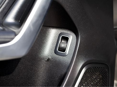 Used 2019 Mercedes-Benz A 220 4MATIC image 32