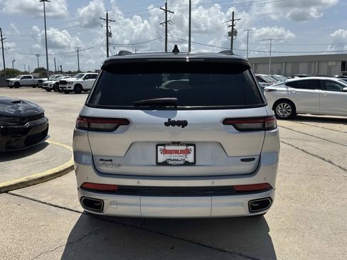 Used 2025 Jeep Grand Cherokee L Summit w/ Obsidian Package AWD/4WD image 6