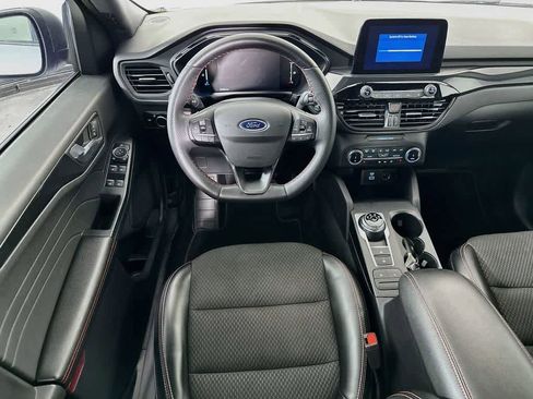 Used 2023 Ford Escape ST-Line AWD/4WD image 10