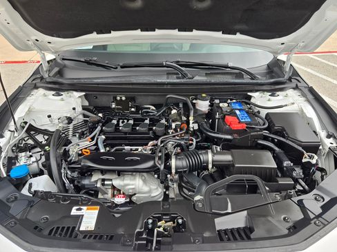 Certified 2025 Honda Accord SE image 32