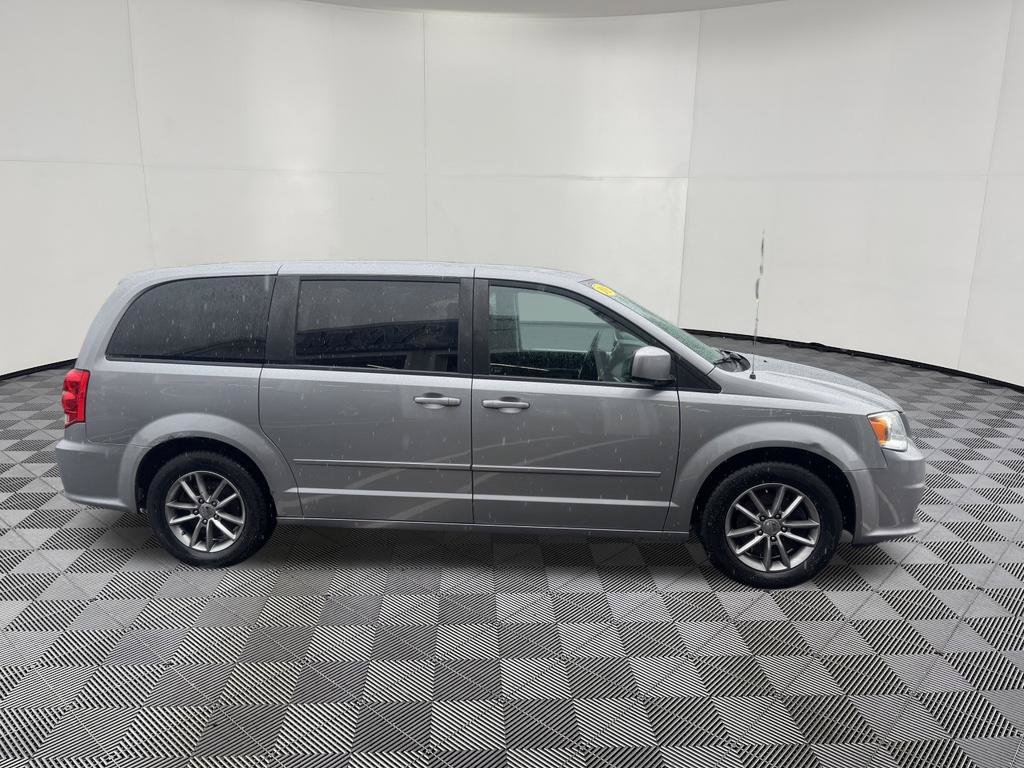 Used 2015 Dodge Grand Caravan SE FWD image 5