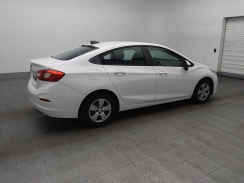 Used 2017 Chevrolet Cruze LS FWD image 10