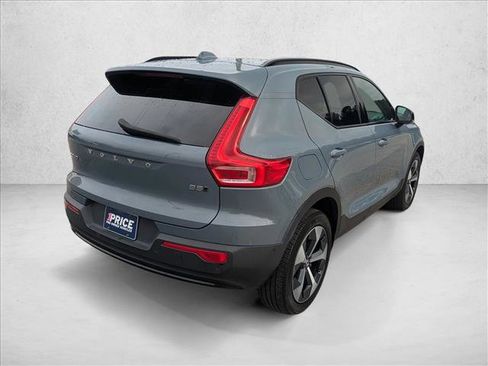 Used 2023 Volvo XC40 B5 Ultimate w/ Protection Package Premier image 5