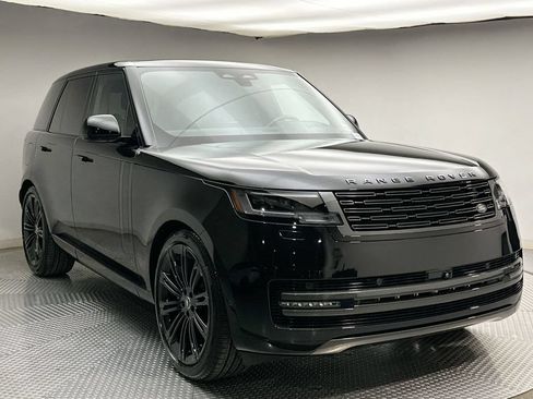 Certified 2025 Land Rover Range Rover SE AWD/4WD image 15