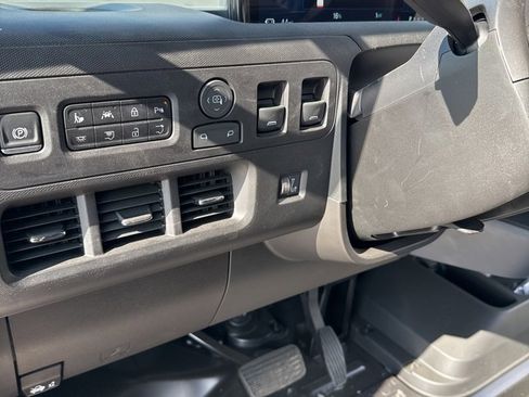 New 2025 Chevrolet Brightdrop 400 w/ Battery Pack, Max Range image 14