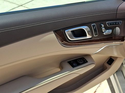 Used 2014 Mercedes-Benz SL 550 image 10