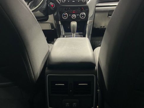 Used 2023 Subaru Forester Premium image 33