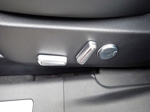 New 2026 Lincoln Nautilus Premier w/ Equipment Group 102A image 27