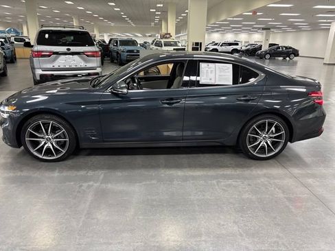 Used 2023 Genesis G70 2.0T AWD/4WD image 4