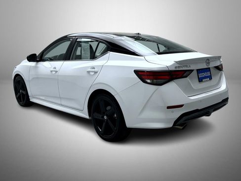 Used 2022 Nissan Sentra SR w/ SR Premium Package image 7