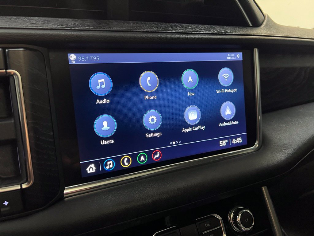Used 2021 GMC Yukon Denali w/ Denali Premium Package AWD/4WD image 24