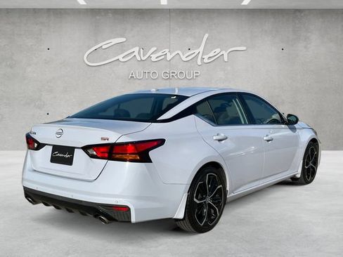 Certified 2024 Nissan Altima 2.5 SR w/ SR Premium Package FWD image 16