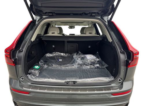New 2026 Volvo XC60 T8 Ultra w/ Protection Package Premier AWD/4WD image 6