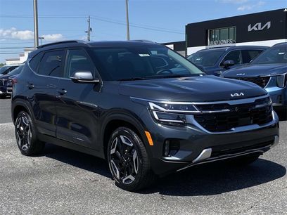Used 2025 Kia Seltos SX