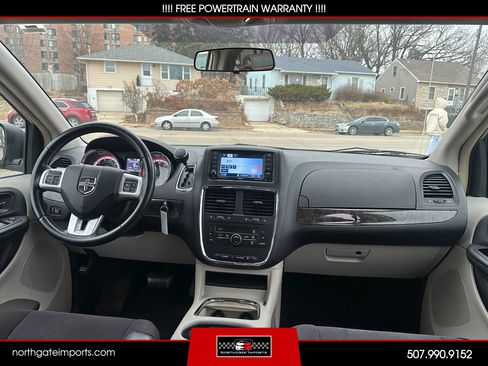 Used 2011 Dodge Grand Caravan Crew image 11
