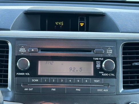 Used 2012 Toyota Sienna image 25