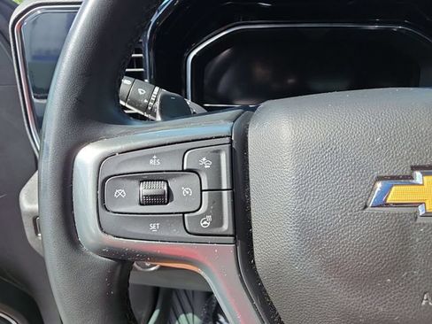 Used 2023 Chevrolet Silverado 1500 LT AWD/4WD image 18