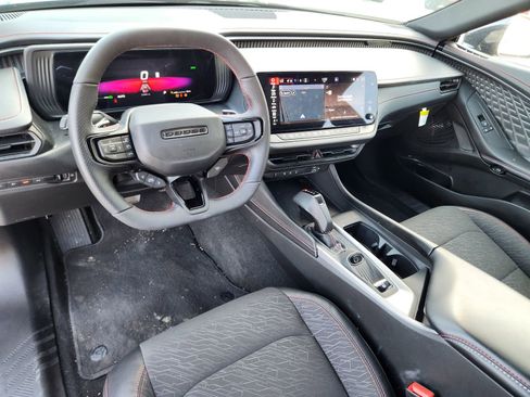 Used 2025 Dodge Charger R/T w/ Quick Order Package 25M R/T image 29