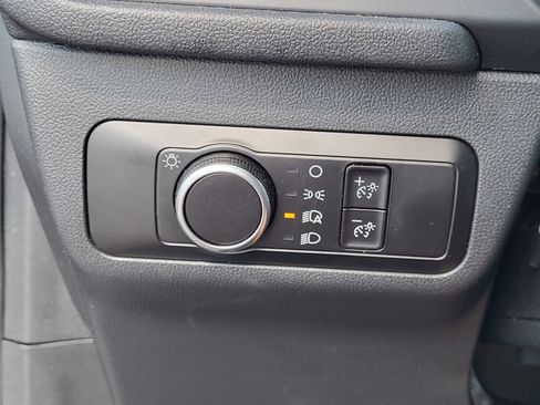 Certified 2025 Ford Escape ST-Line FWD image 24