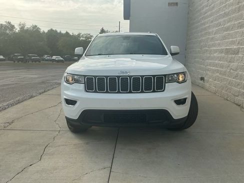 Used 2021 Jeep Grand Cherokee Laredo w/ Security & Convenience Group AWD/4WD image 8