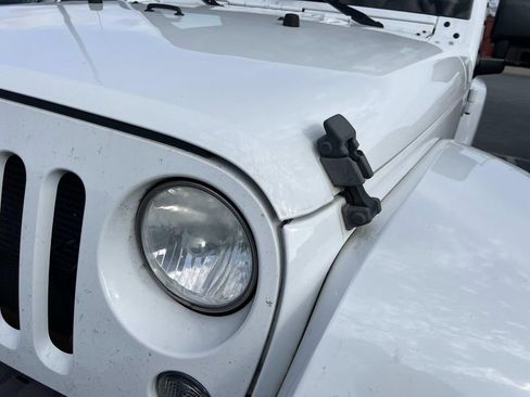 Used 2014 Jeep Wrangler Sahara w/ Connectivity Group image 3