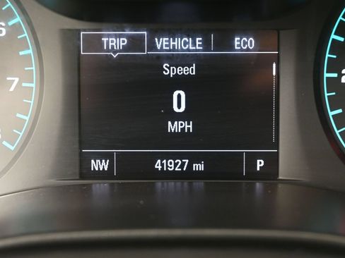 Used 2022 GMC Canyon AT4 w/ Driver Alert Package AWD/4WD image 16