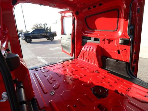 Used 2019 RAM ProMaster City Tradesman image 8