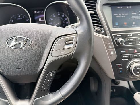Used 2018 Hyundai Santa Fe Sport FWD image 29