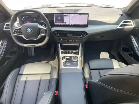 Used 2026 BMW 330i xDrive Sedan AWD/4WD image 22