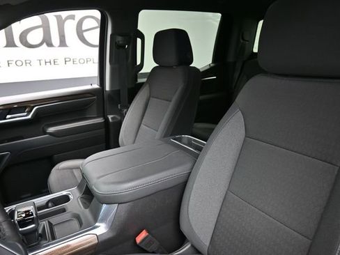 Used 2025 Chevrolet Silverado 1500 RST AWD/4WD image 16