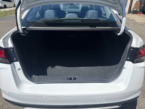 Used 2023 Nissan Versa S FWD image 23