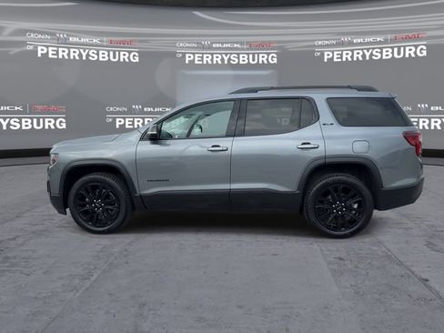 Used 2022 GMC Acadia SLE w/ Driver Convenience Package FWD image 5