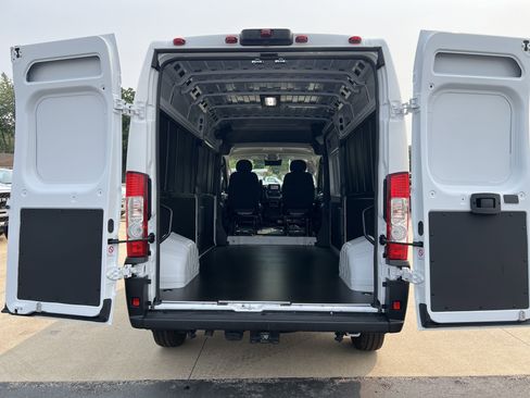 New 2025 RAM ProMaster 3500 w/ Convenience Group image 6