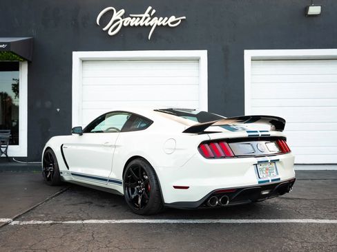 Used 2020 Ford Mustang Shelby GT350R w/ GT350R Equipment Group 920A RWD image 4