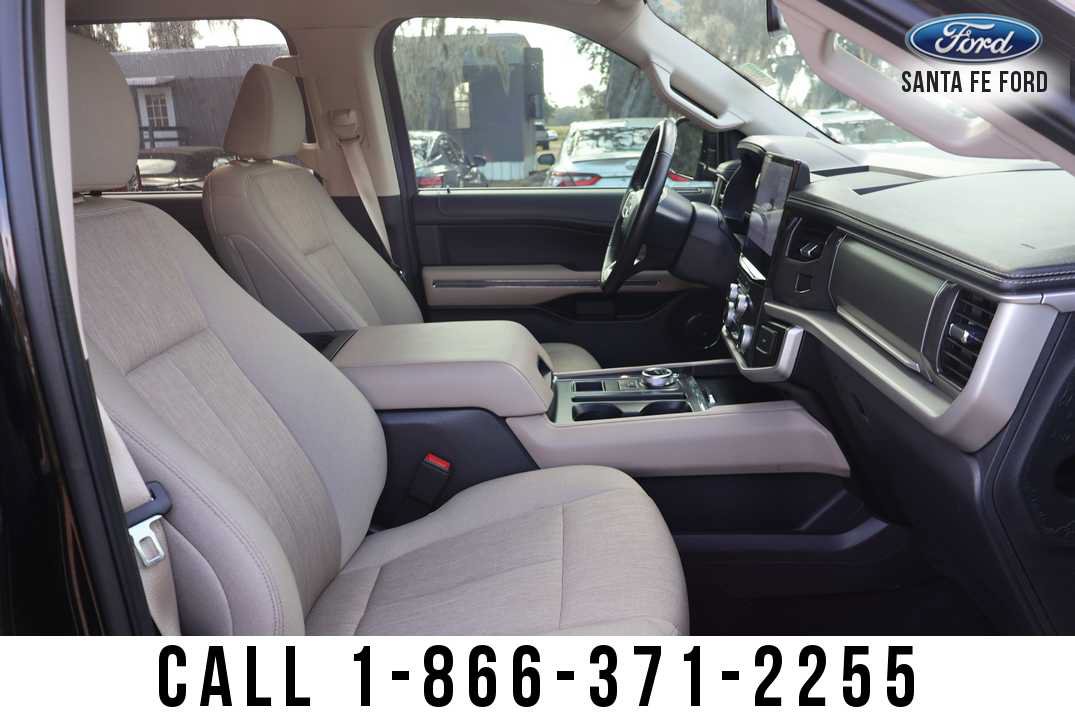 Used 2024 Ford Expedition XLT RWD image 29