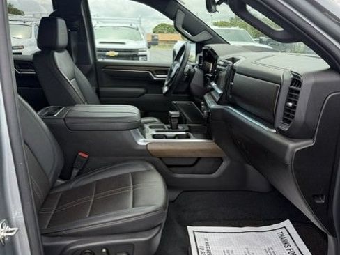 Used 2026 Chevrolet Silverado 1500 High Country w/ Technology Package AWD/4WD image 21