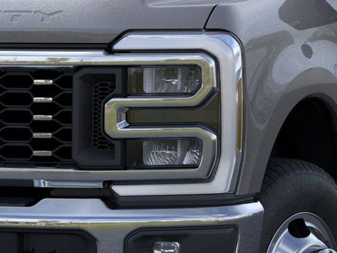 New 2026 Ford F350 Lariat AWD/4WD image 18